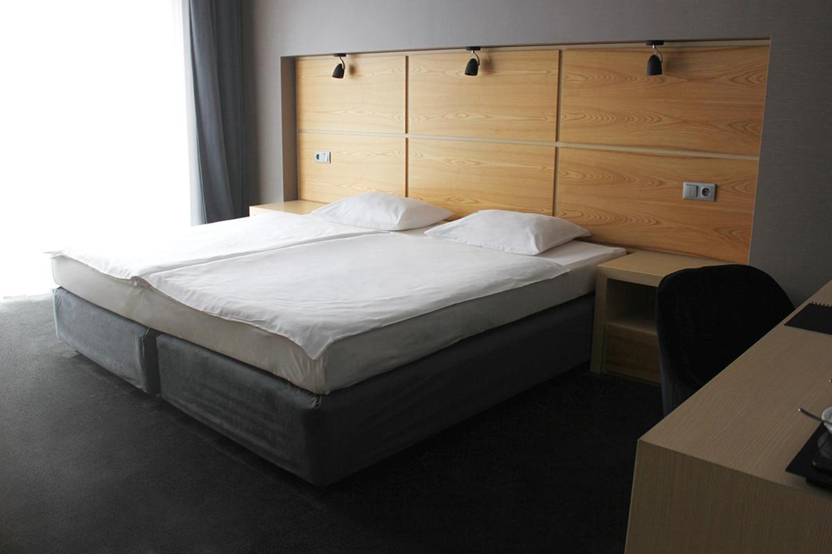 אוסטראודה Willa Port מראה חיצוני תמונה A room at the hotel