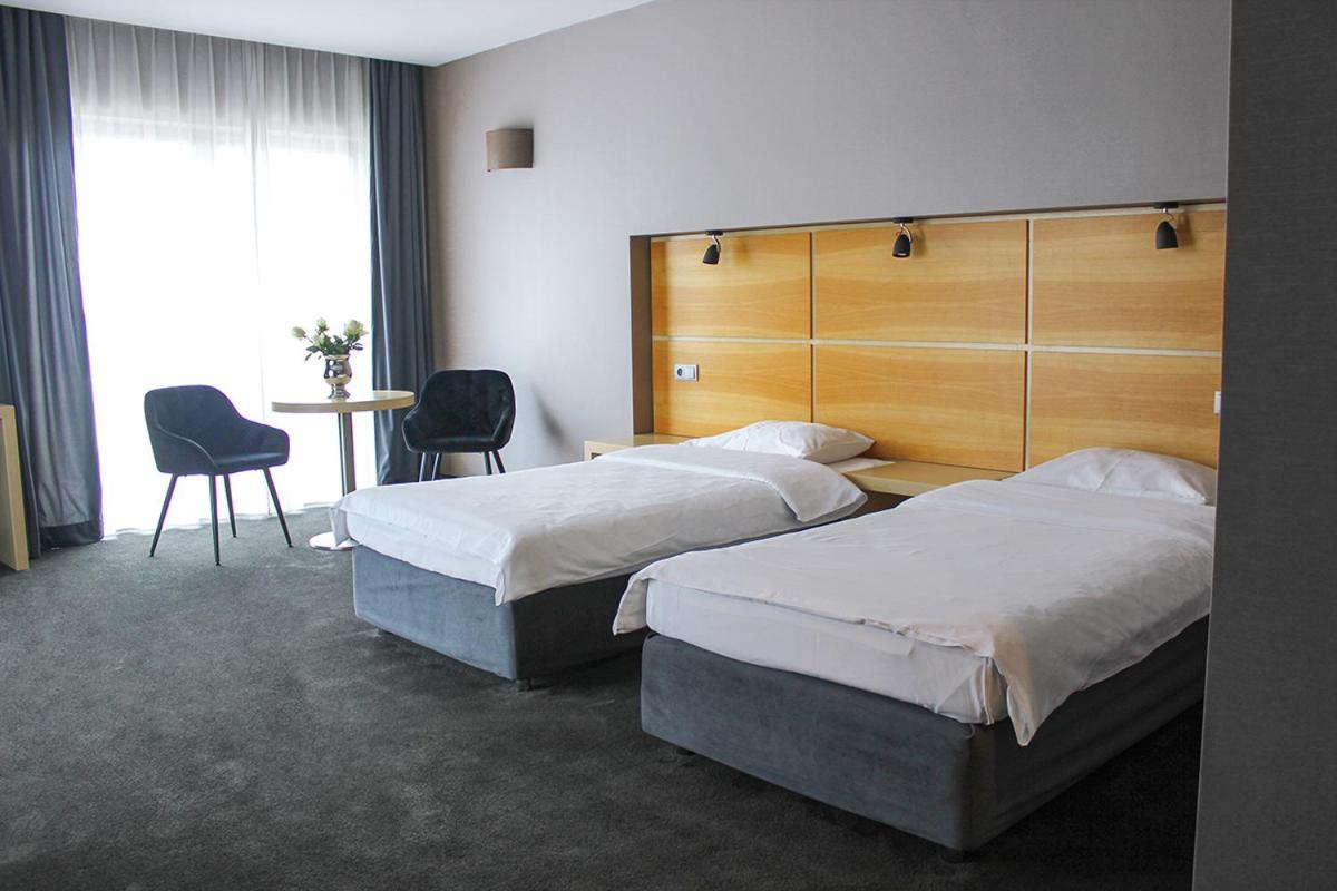 אוסטראודה Willa Port מראה חיצוני תמונה A room at the hotel