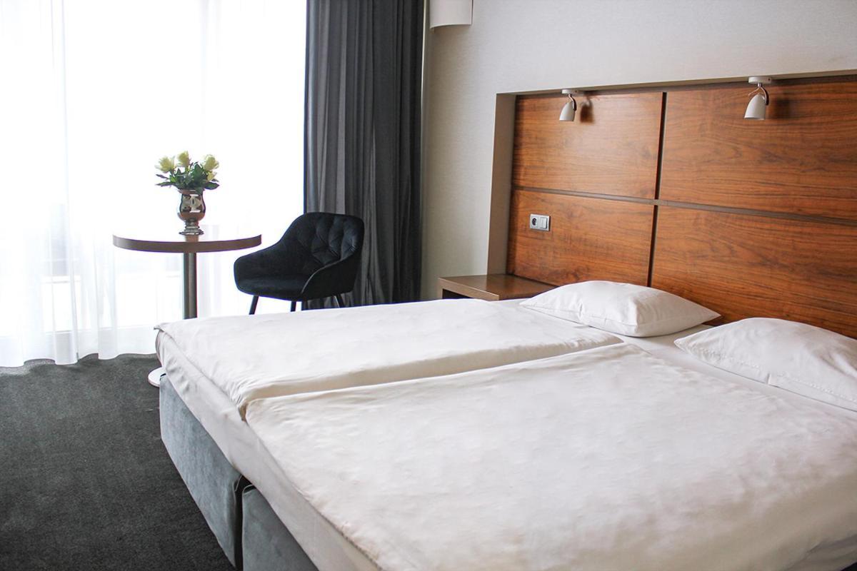 אוסטראודה Willa Port מראה חיצוני תמונה A room at the hotel
